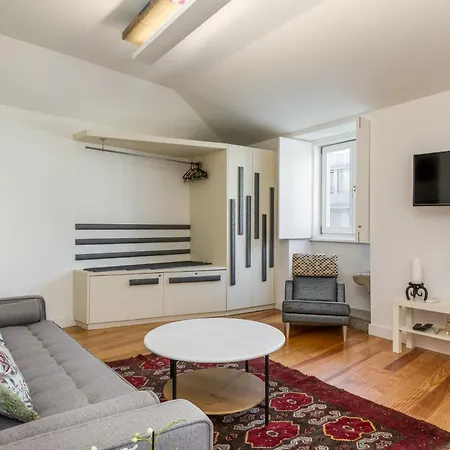 By The River 2 By Dream 波尔图